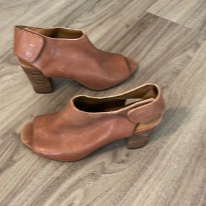 Nine West brown open toe booties